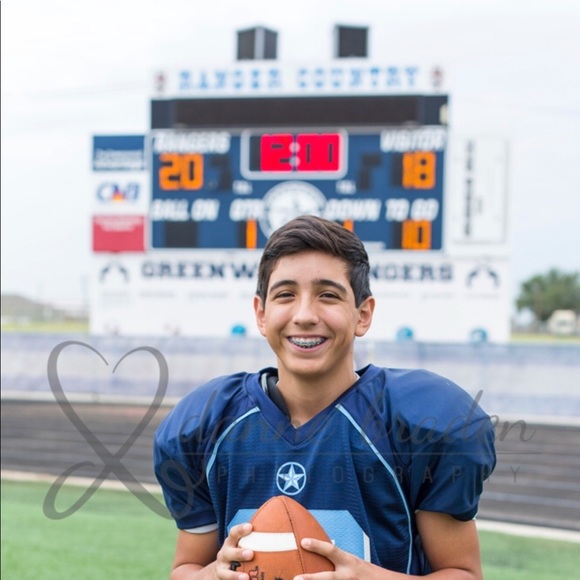 Meet your Posher, Junie - Picture 1 of 1